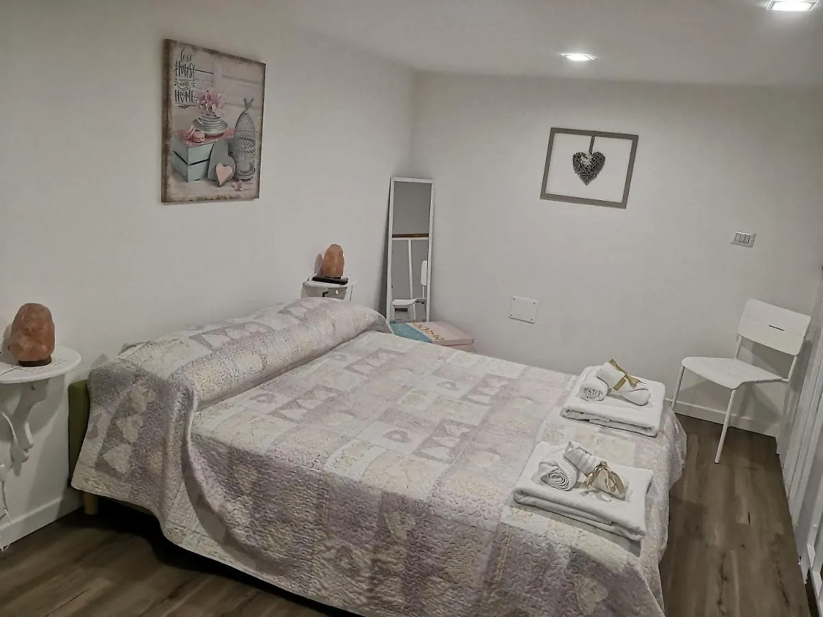 Il Centro Guest House 나폴리 0*,  이탈리아
