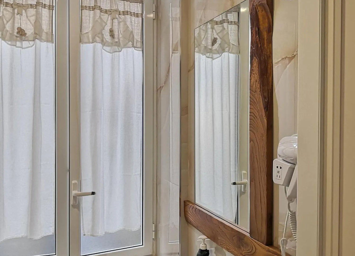 Il Centro Guest House 나폴리
